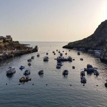 Seafront Penthouse With Terrace In Xlendi, Gozo Apartment Ngoại thất bức ảnh
