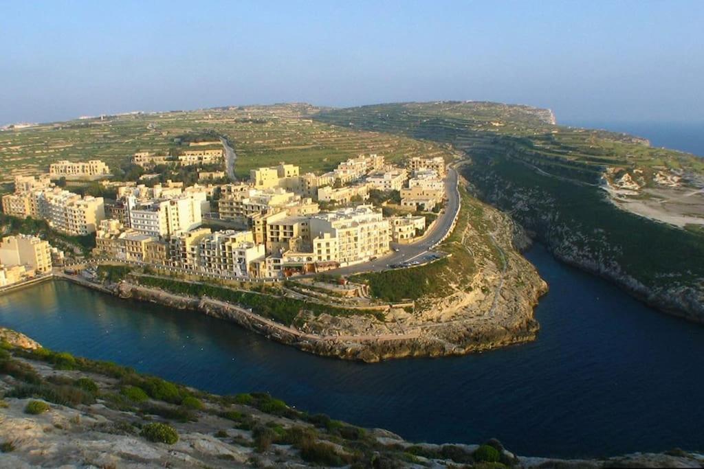 Seafront Penthouse With Terrace In Xlendi, Gozo Apartment Ngoại thất bức ảnh